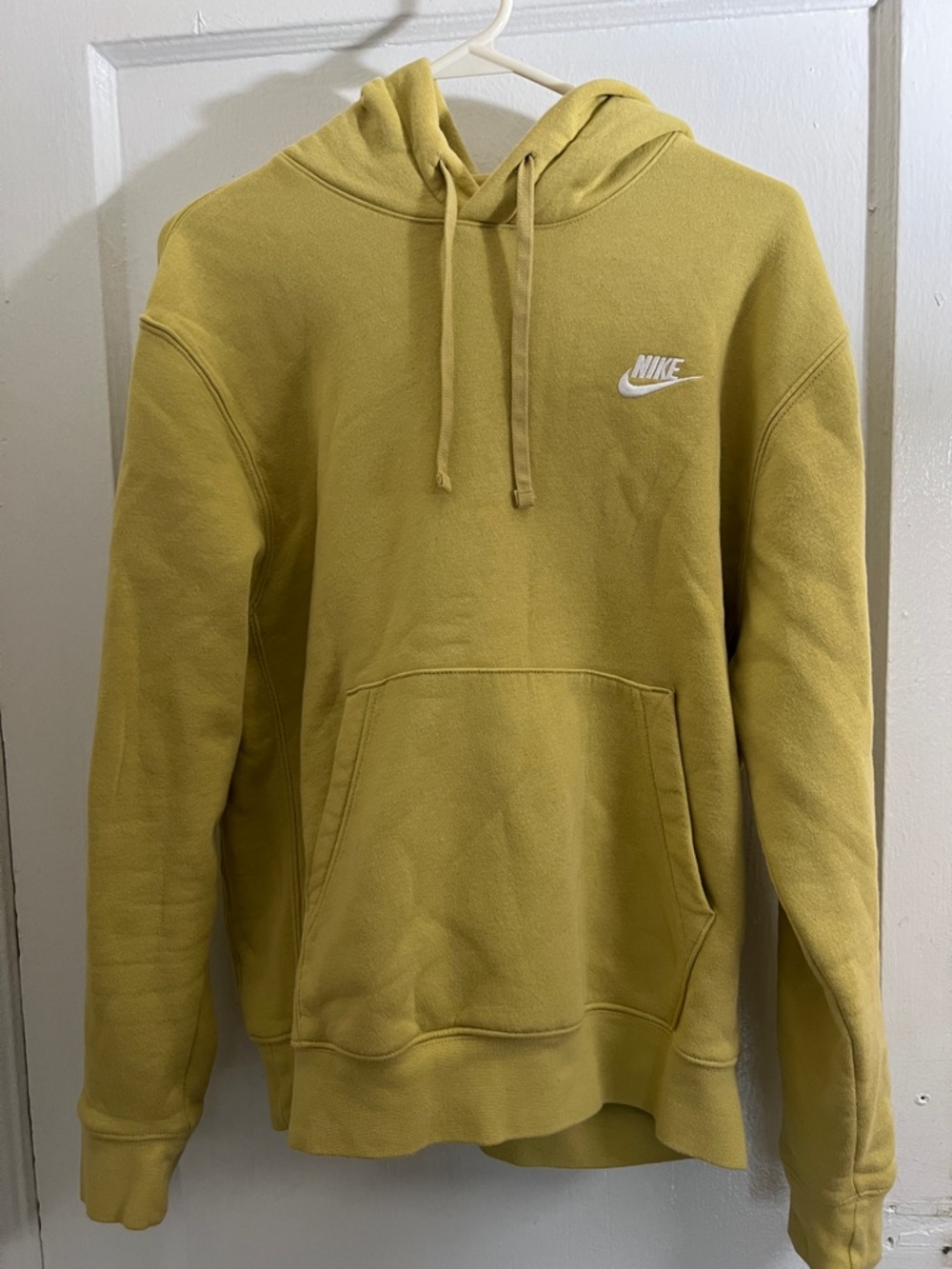 Nike Men's Pullover Hoodie Yellow